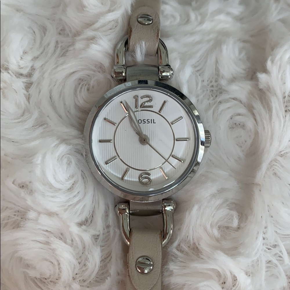 thin band fossil women’s watch